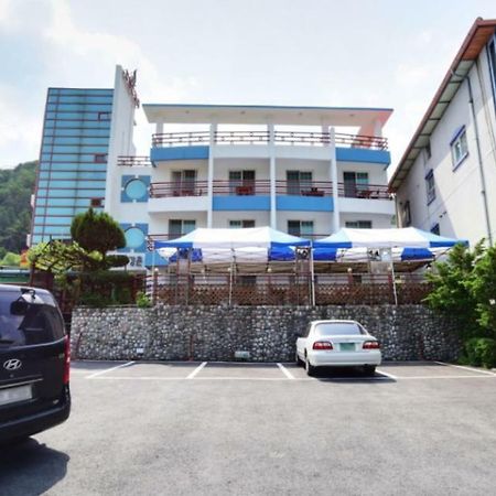 Gangchon Beautiful Pension Chuncheon Exteriör bild