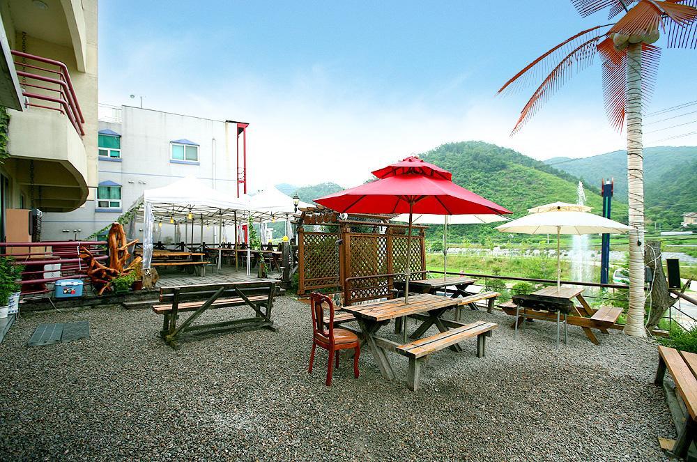 Gangchon Beautiful Pension Chuncheon Exteriör bild