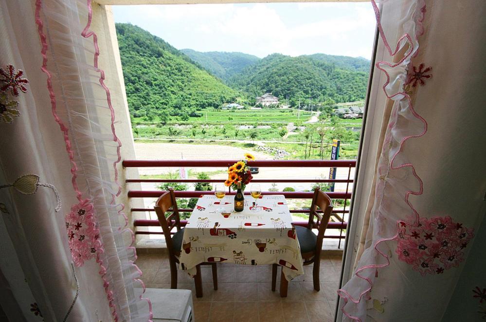 Gangchon Beautiful Pension Chuncheon Exteriör bild