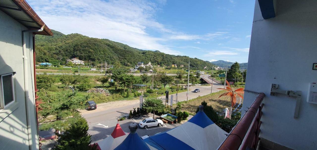 Gangchon Beautiful Pension Chuncheon Exteriör bild
