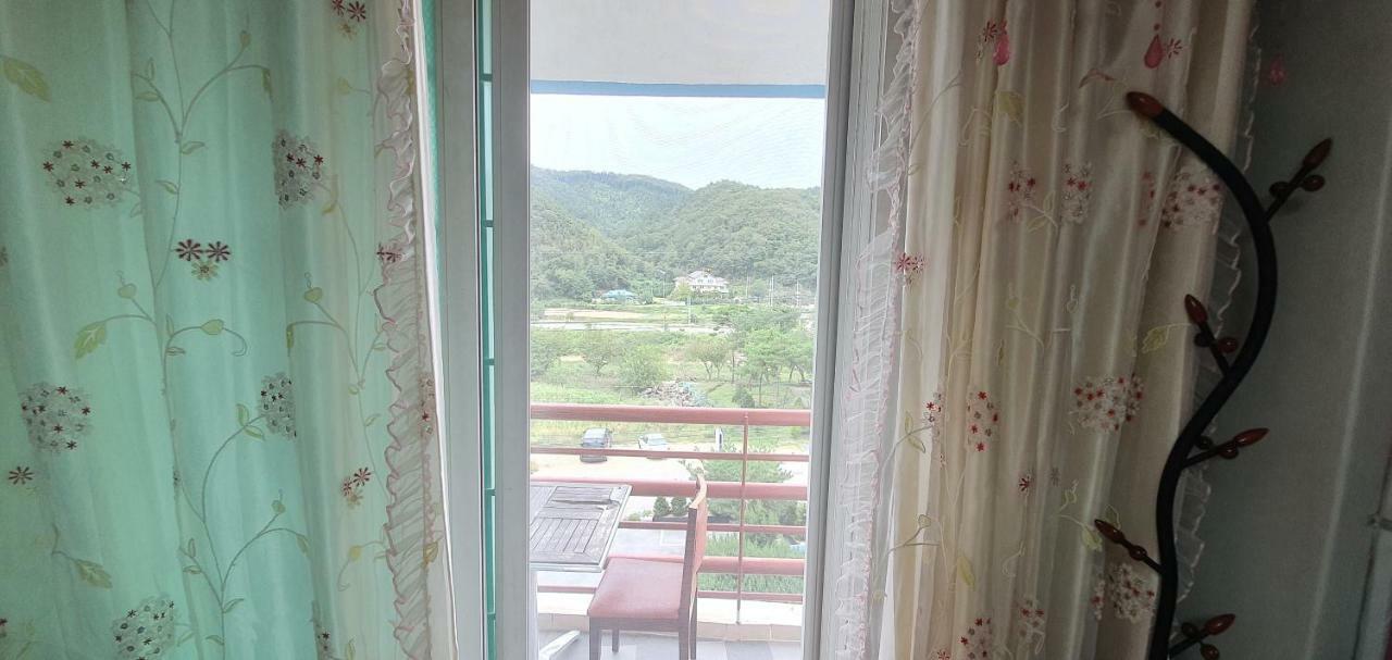 Gangchon Beautiful Pension Chuncheon Exteriör bild